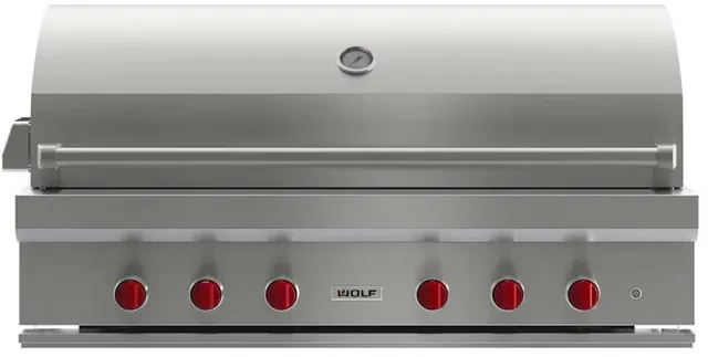 Stainless built-in outdoor gas grill with red knobs